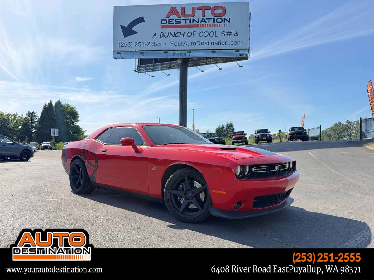 2015 Dodge Challenger Scat Pack's photo