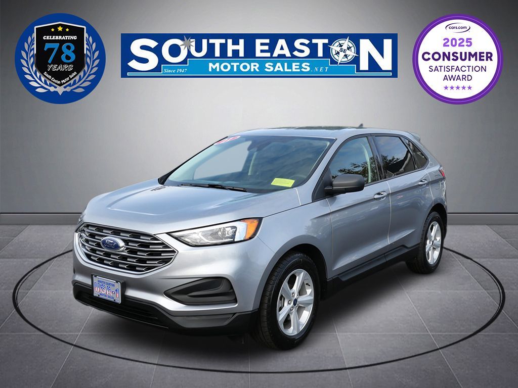 2021 Ford Edge SE's photo