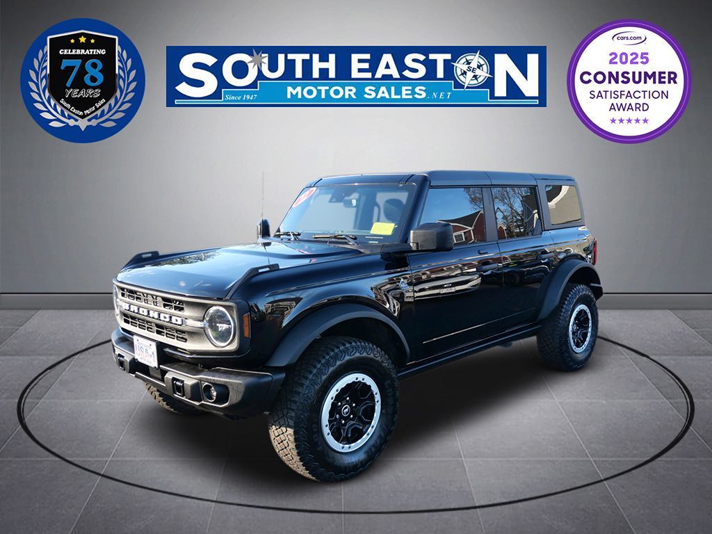 2022 Ford Bronco Black Diamond's photo