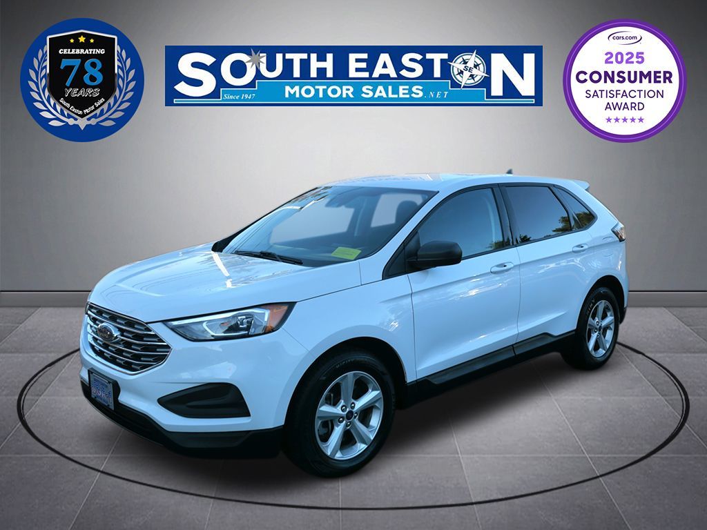 2021 Ford Edge SE's photo