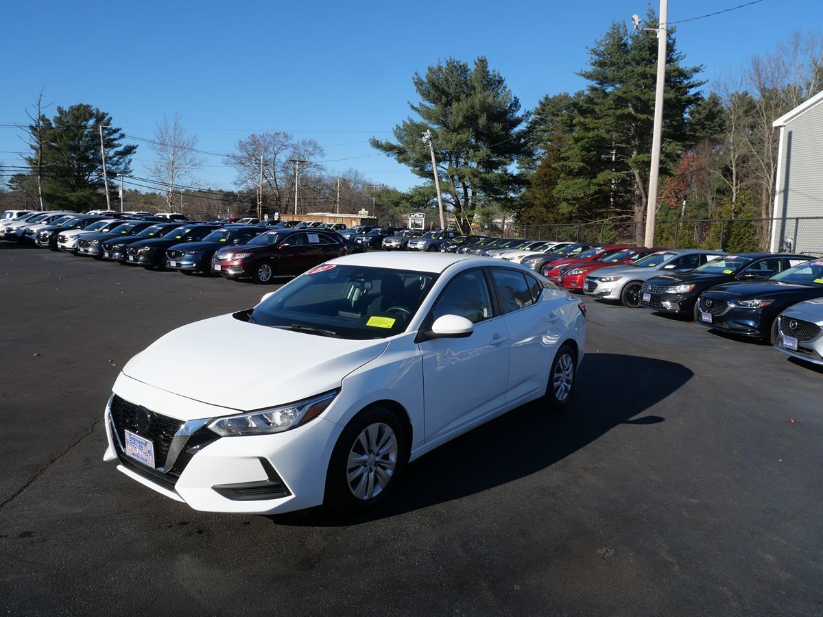 2022 Nissan Sentra S's photo