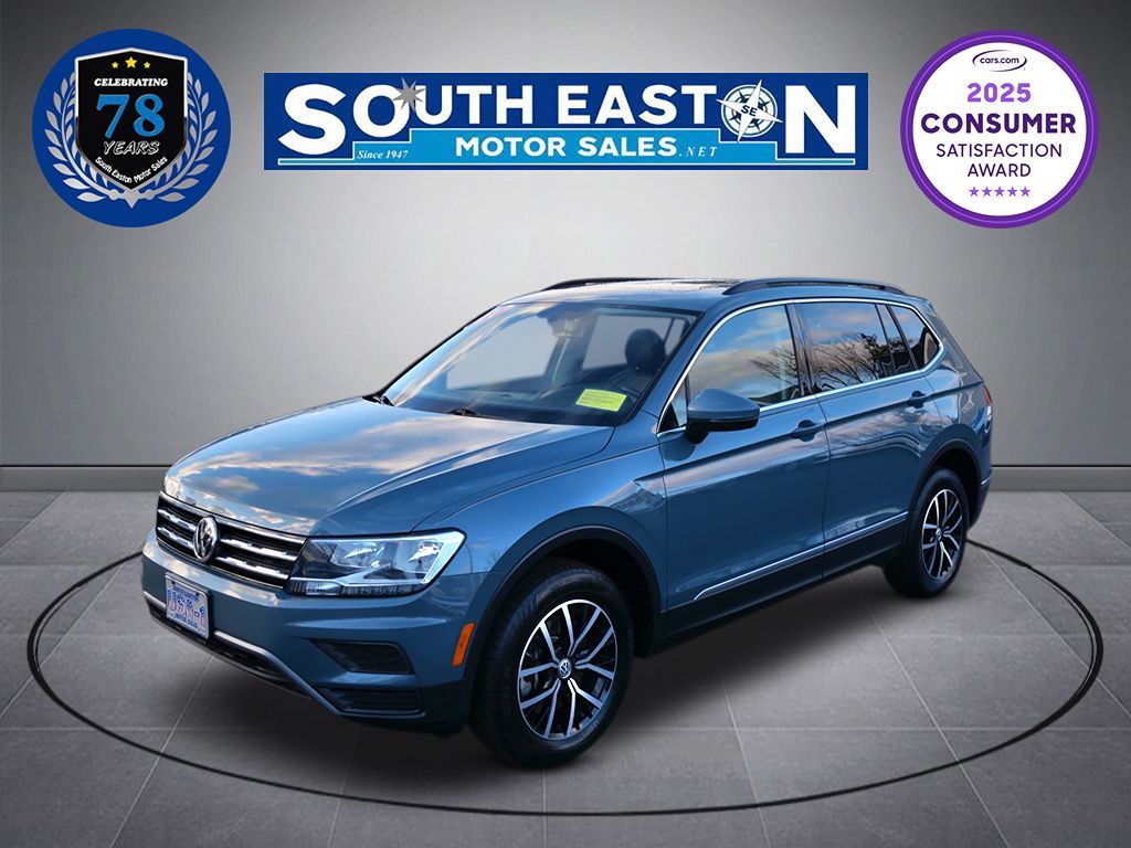 2021 Volkswagen Tiguan SE's photo