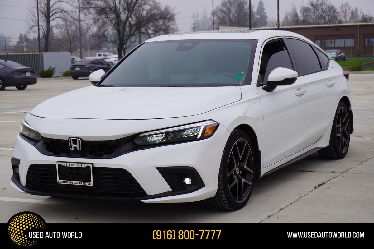 2022 Honda Civic Hatchback Sport Touring's photo