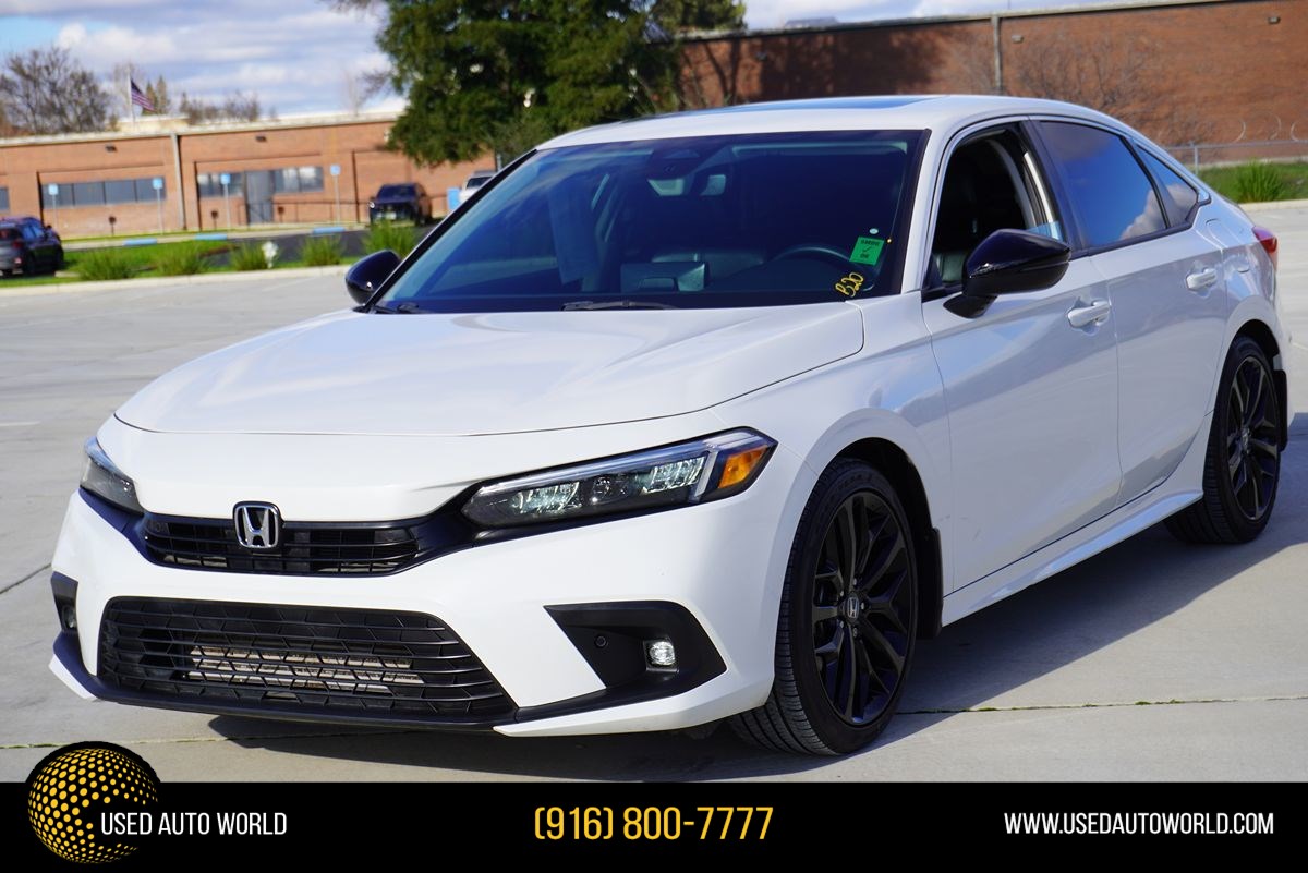 2023 Honda Civic Touring's photo