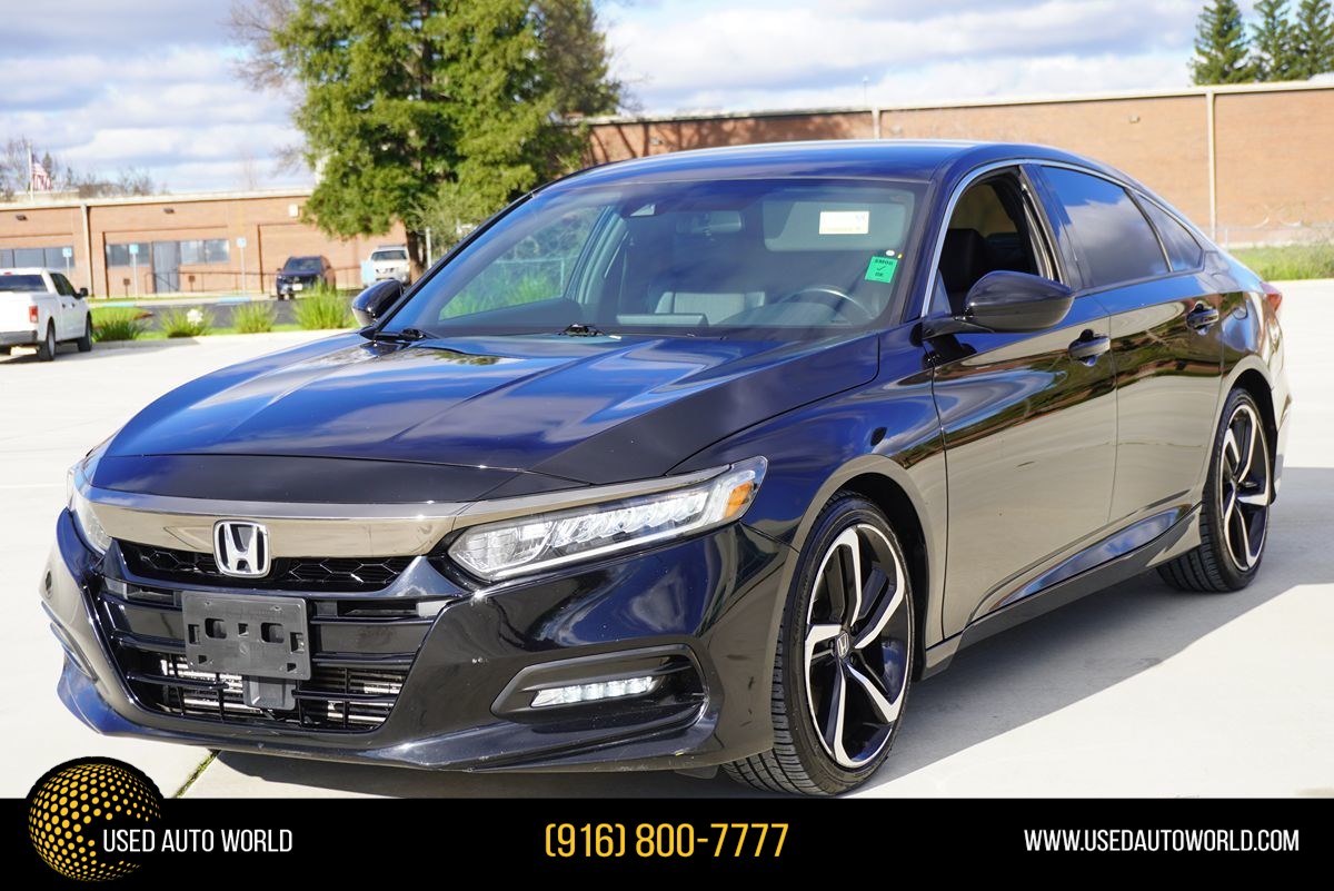2019 Honda Accord Sport's photo