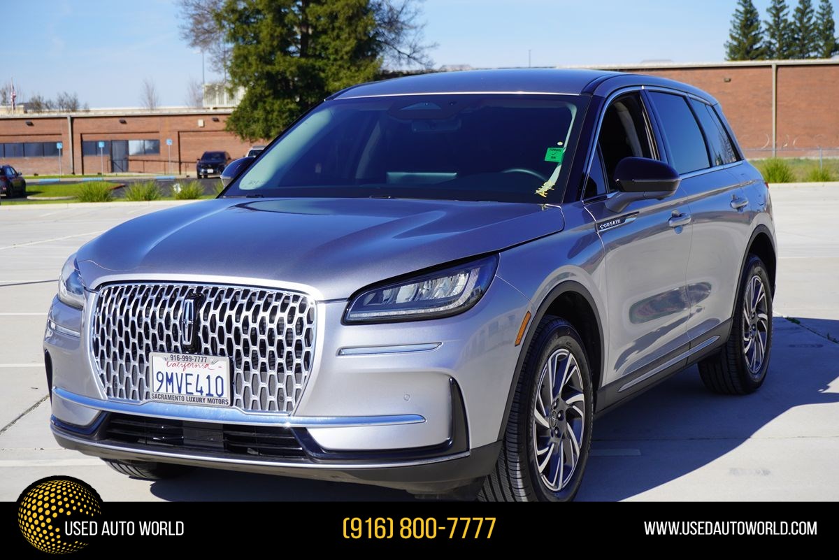 2023 Lincoln Corsair Base