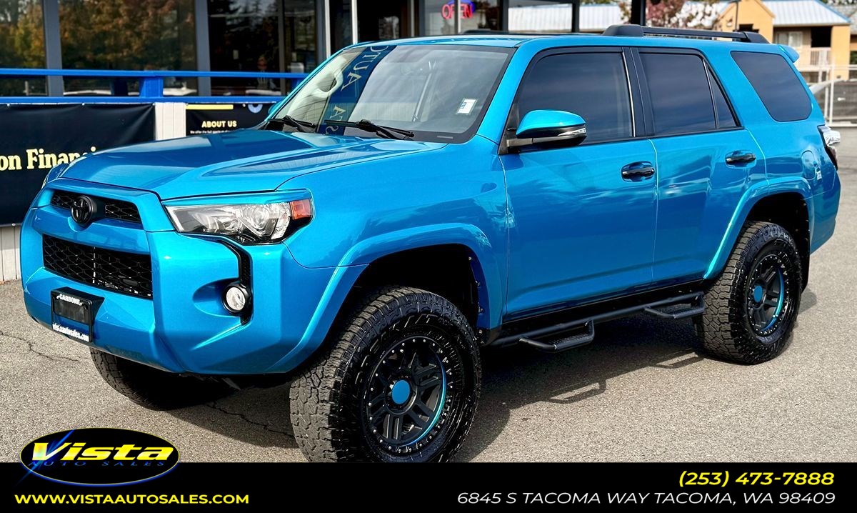 2017 Toyota 4Runner SR5 Premium's photo