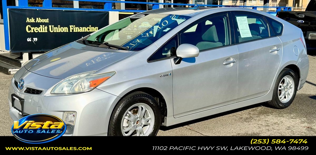 2010 Toyota Prius III