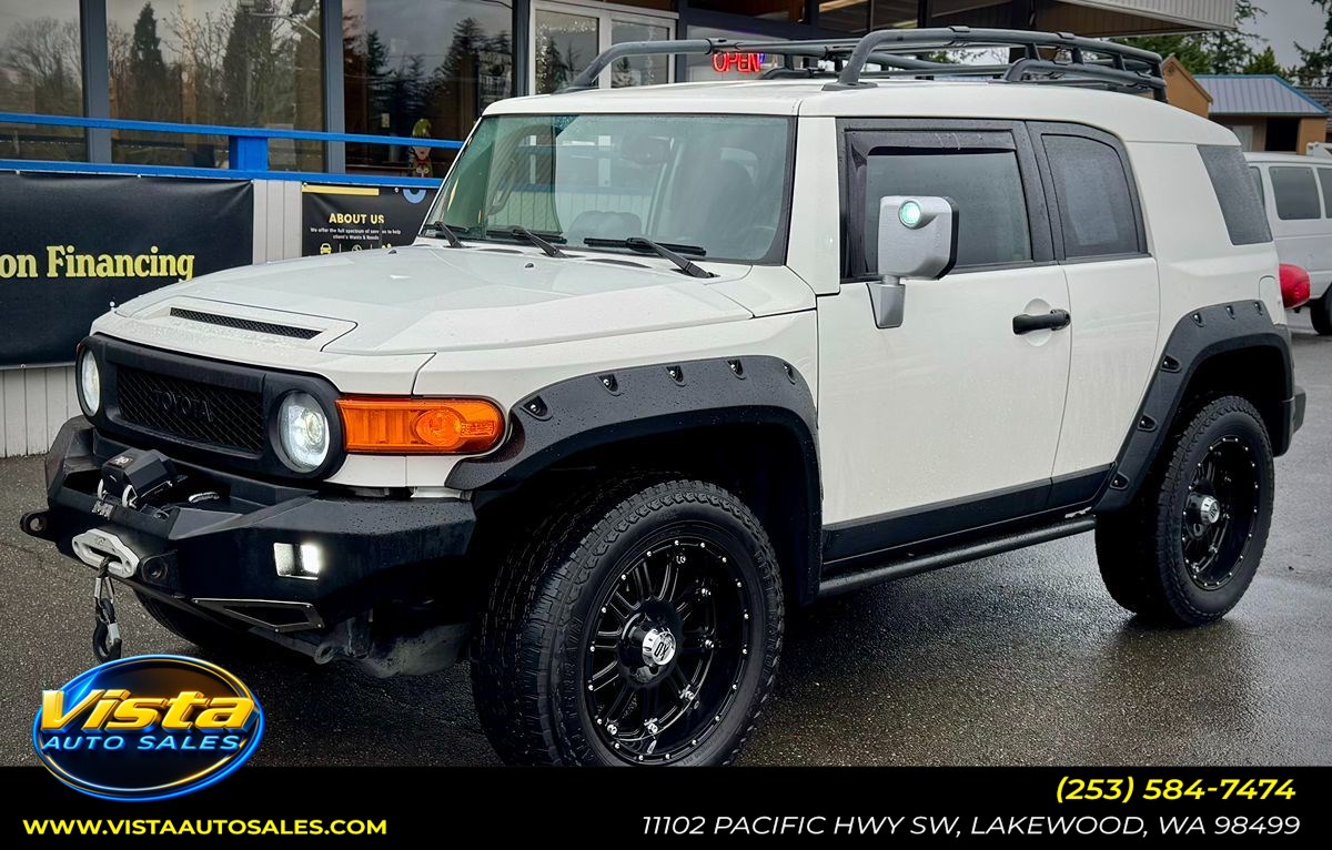 2011 Toyota FJ Cruiser Base