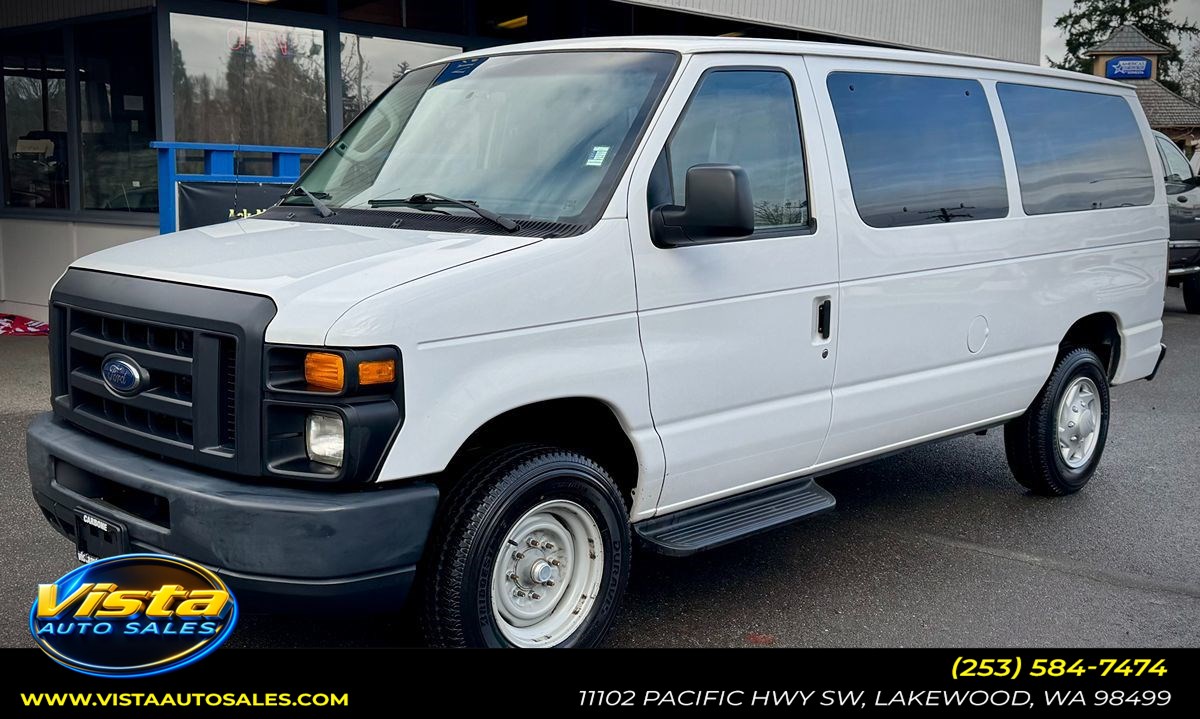 2013 Ford E-Series Econoline Wagon XLT's photo