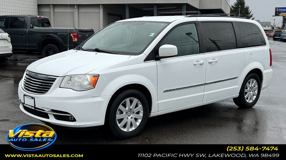 2016 Chrysler Town & Country Touring