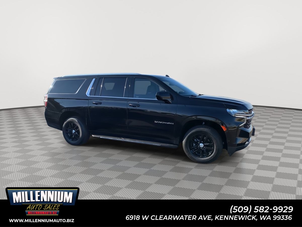 2022 Chevrolet Suburban LS's photo