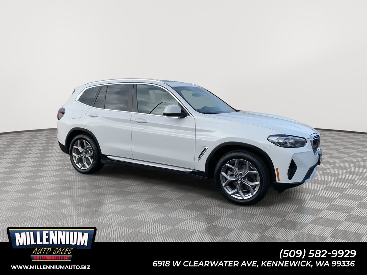 2023 BMW X3 30i's photo