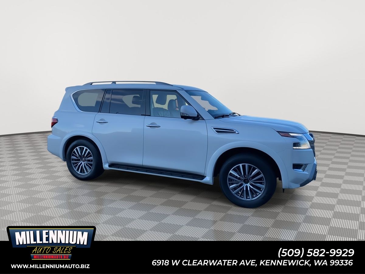 2023 Nissan Armada SL's photo