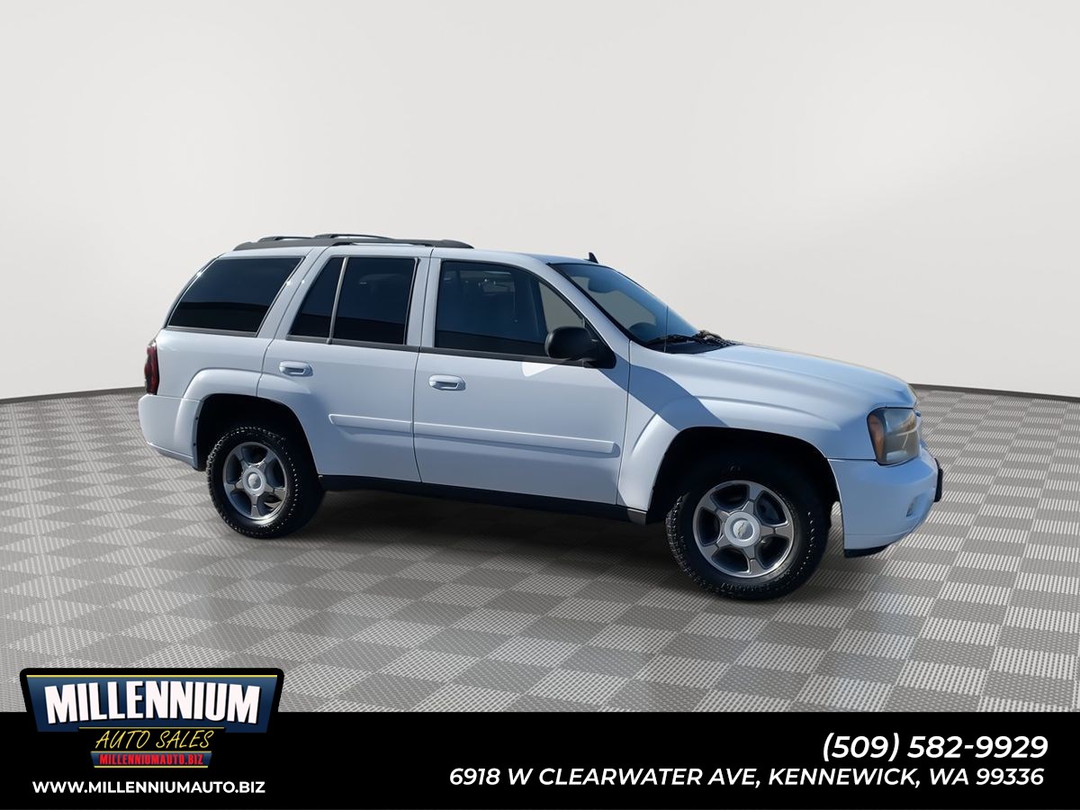 2008 Chevrolet Trailblazer's photo