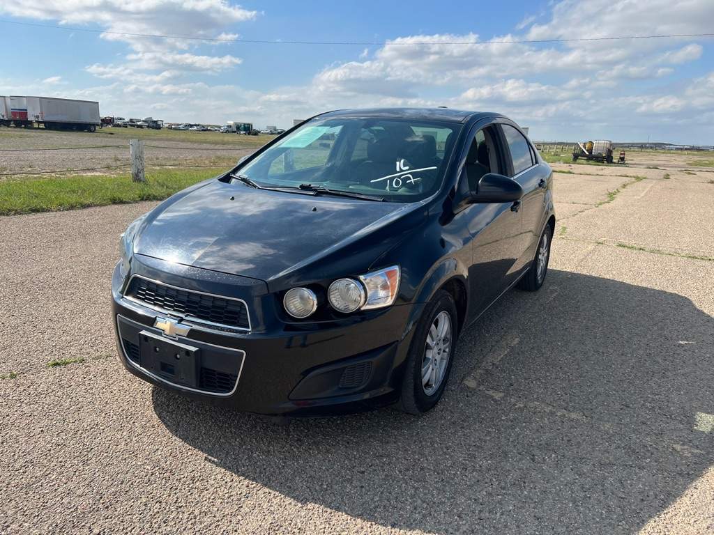 2016 Chevrolet Sonic LT's photo