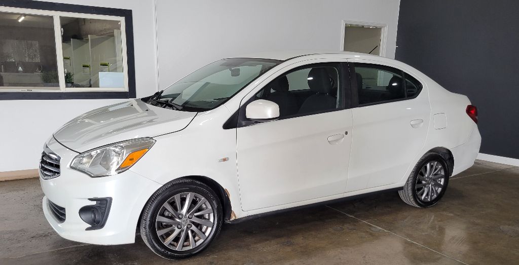 2019 Mitsubishi Mirage G4 ES's photo
