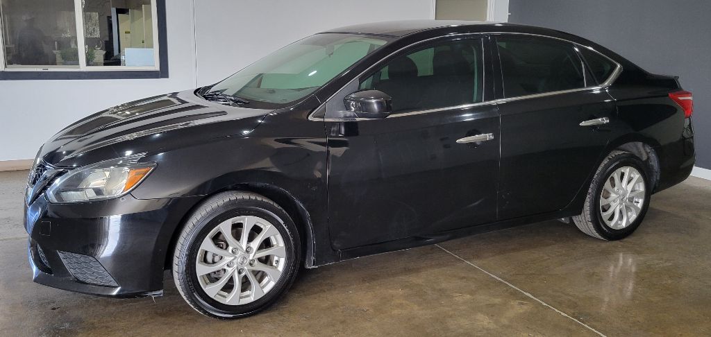 2017 Nissan Sentra S's photo