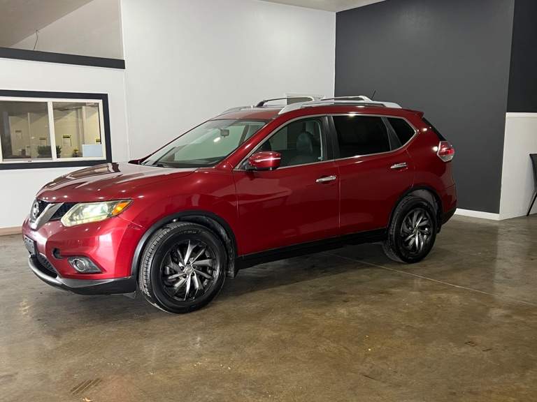 2015 Nissan Rogue SL's photo