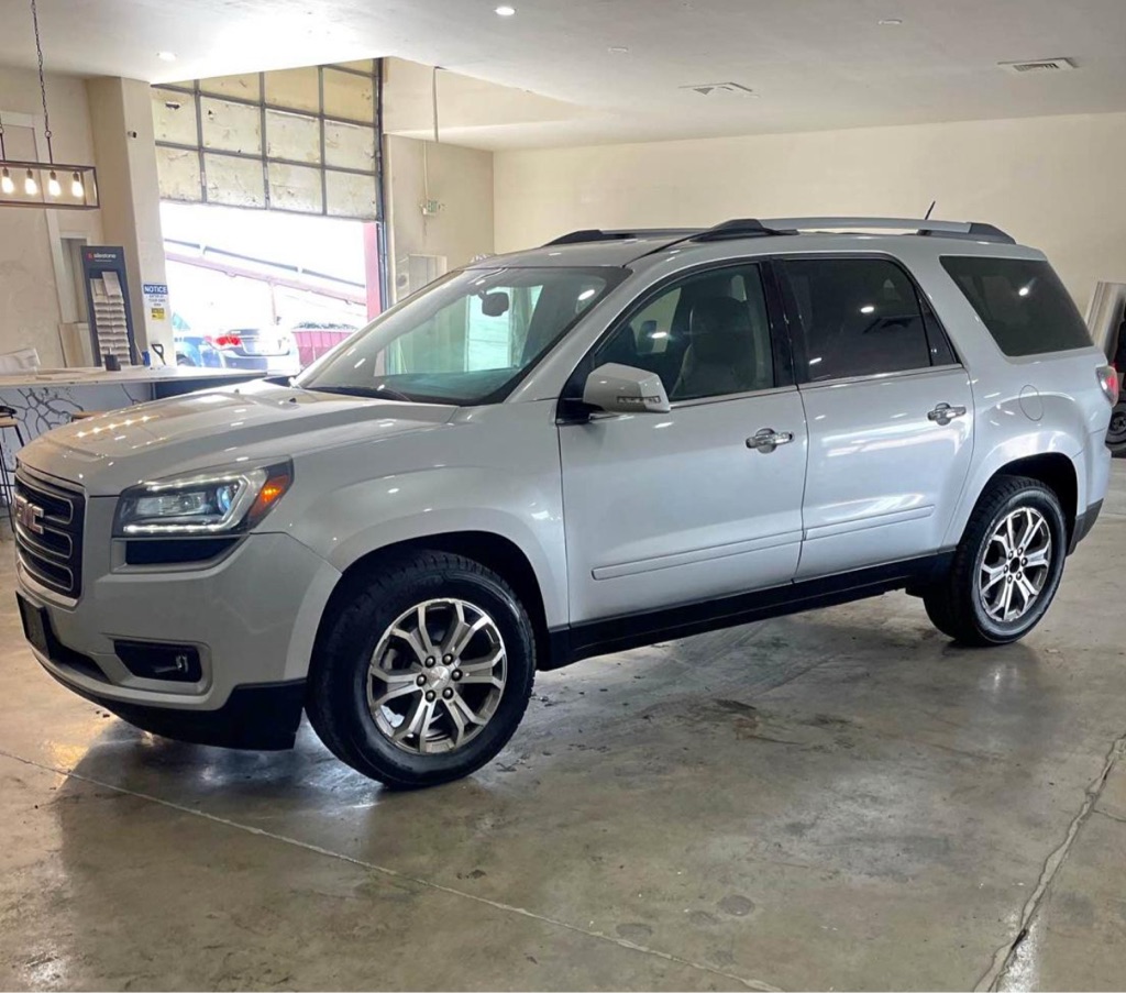 2016 GMC Acadia SLT-1's photo