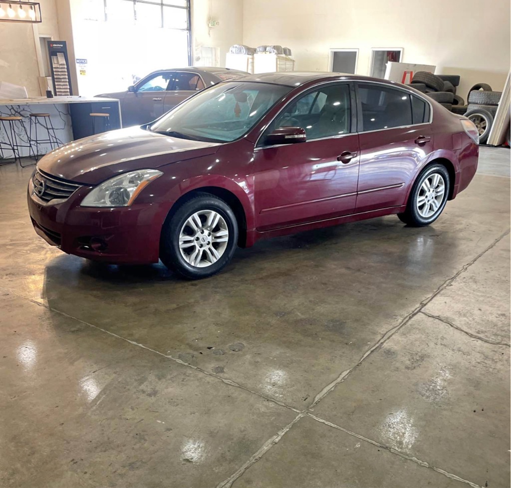 2012 Nissan Altima S's photo