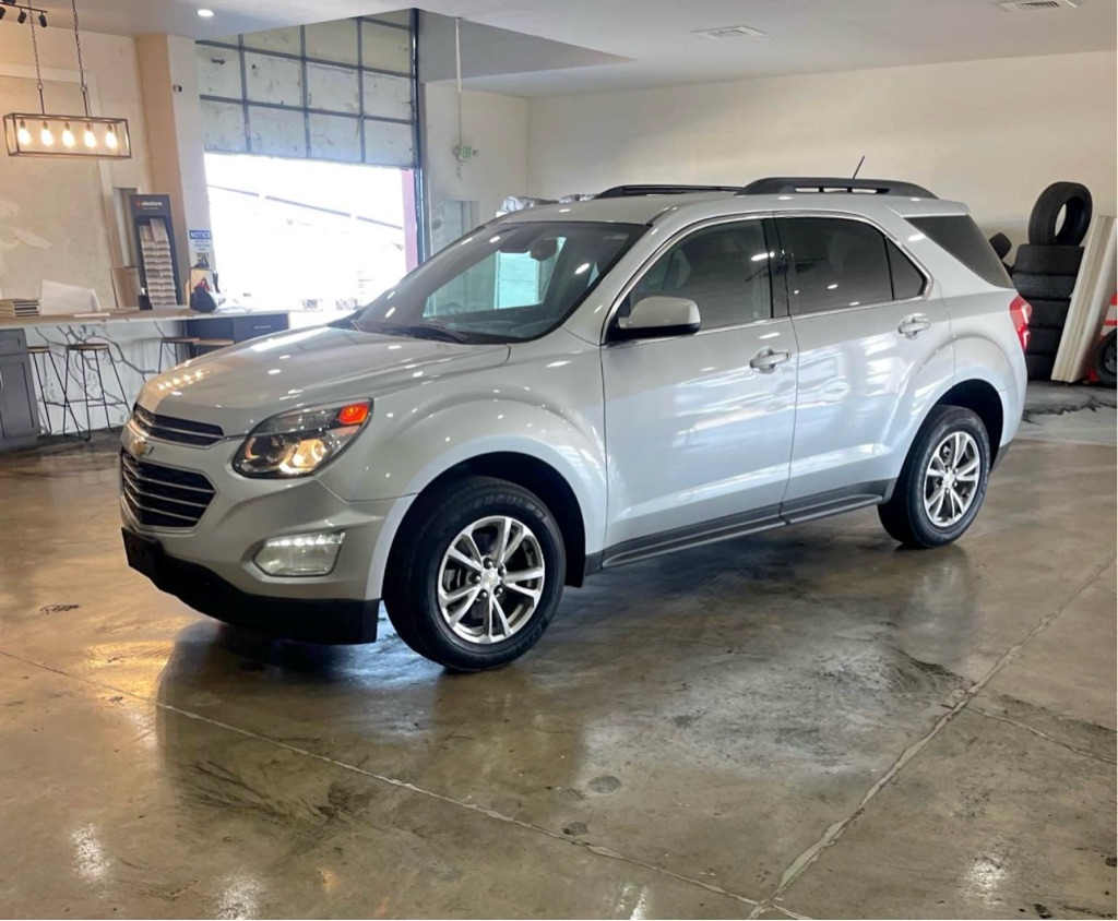 2016 Chevrolet Equinox LT's photo