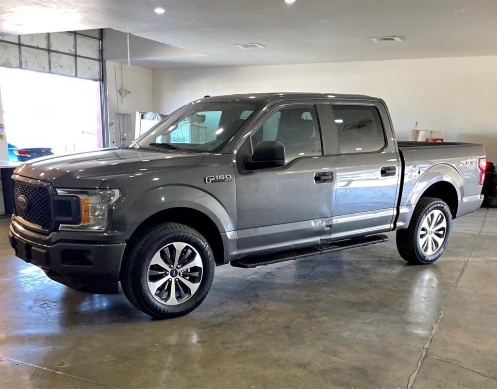2019 Ford F-150 XL's photo
