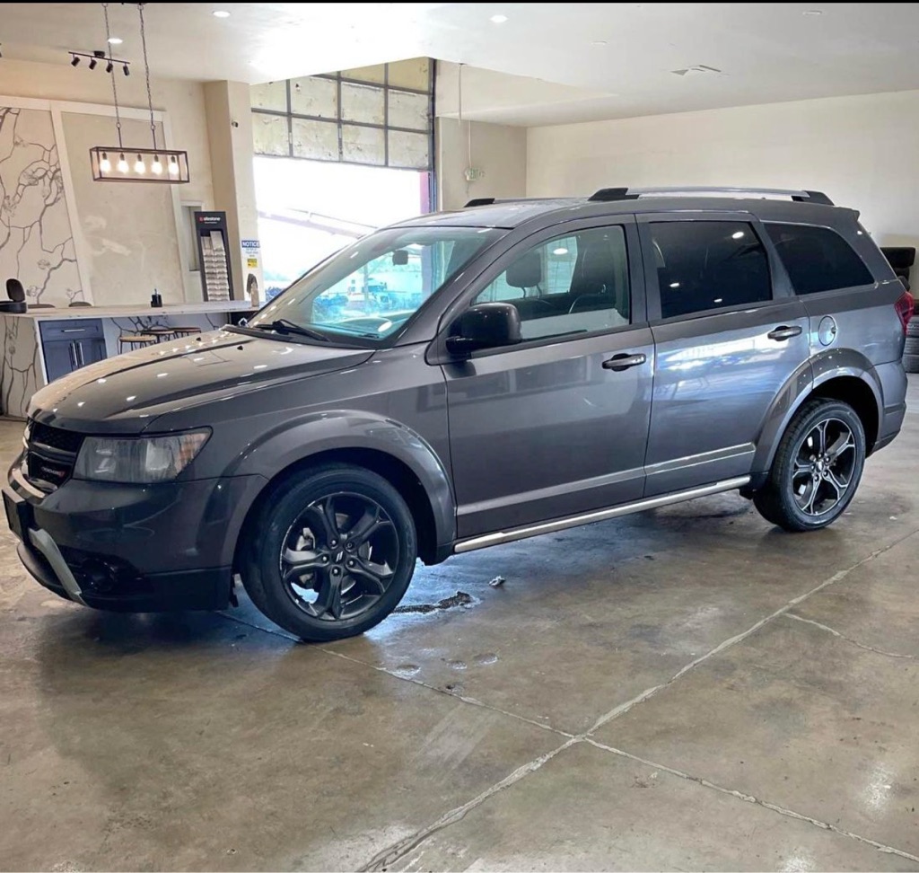 2018 Dodge Journey Crossroad's photo