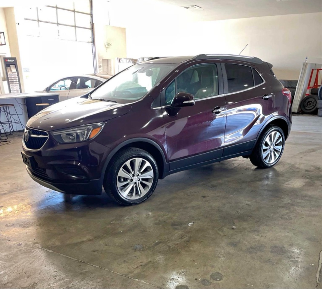 2018 Buick Encore Preferred's photo