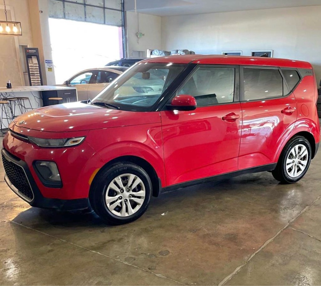 2020 Kia Soul LX's photo