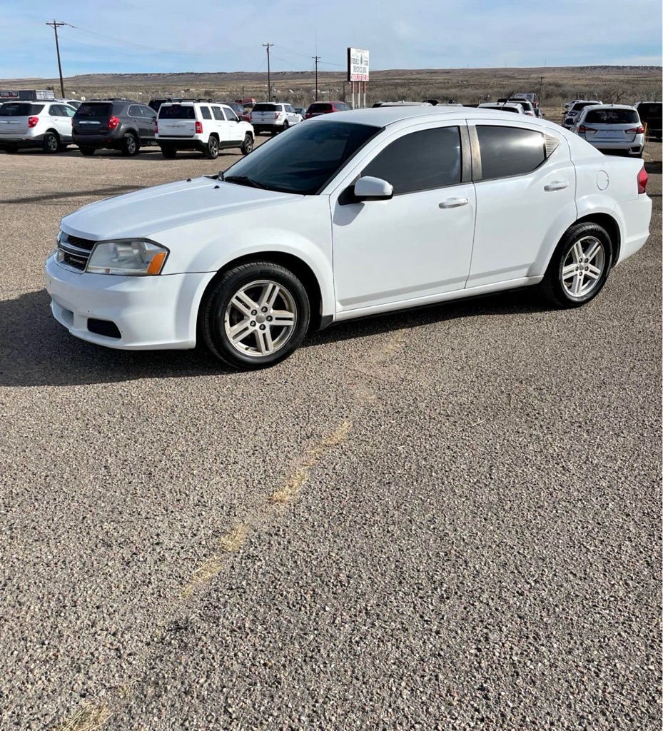 2012 Dodge Avenger SXT's photo