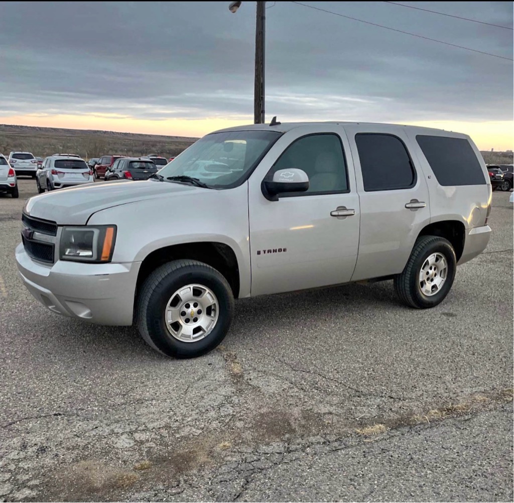 2012 Chevrolet Tahoe LS's photo