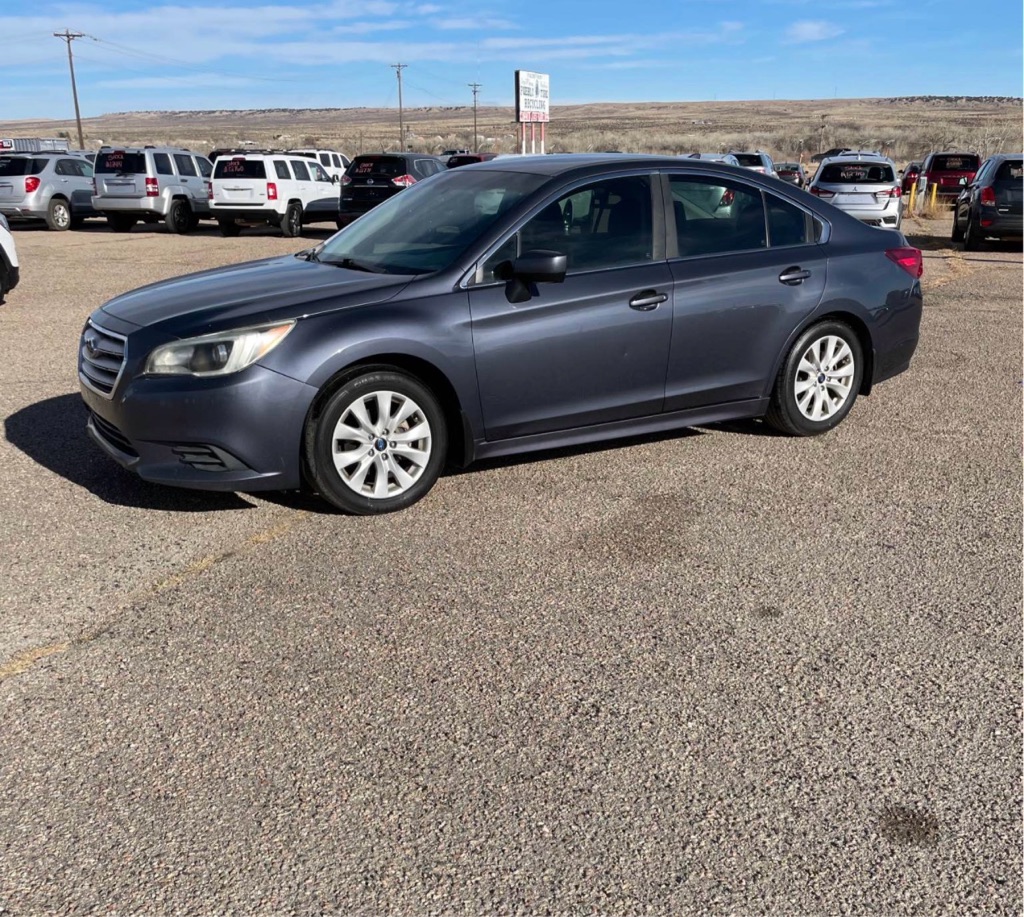 2017 Subaru Legacy Premium's photo