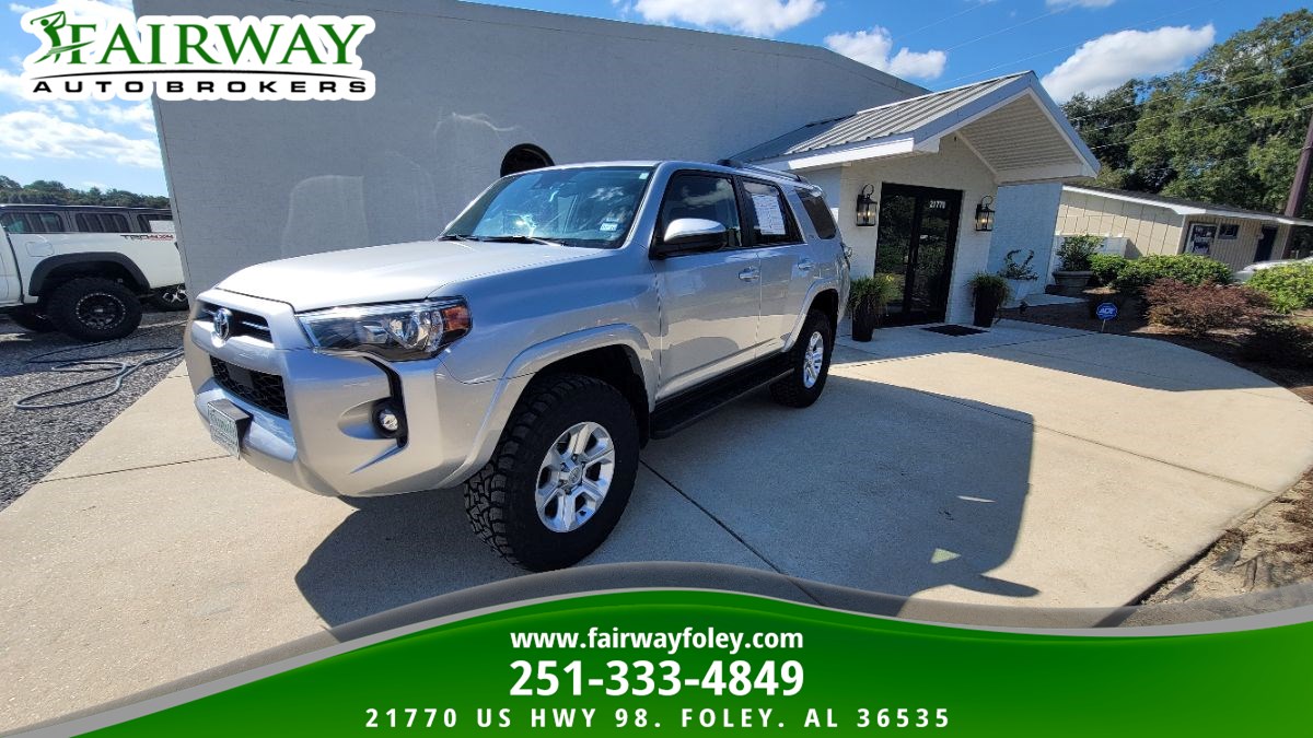 2024 Toyota 4Runner SR5's photo