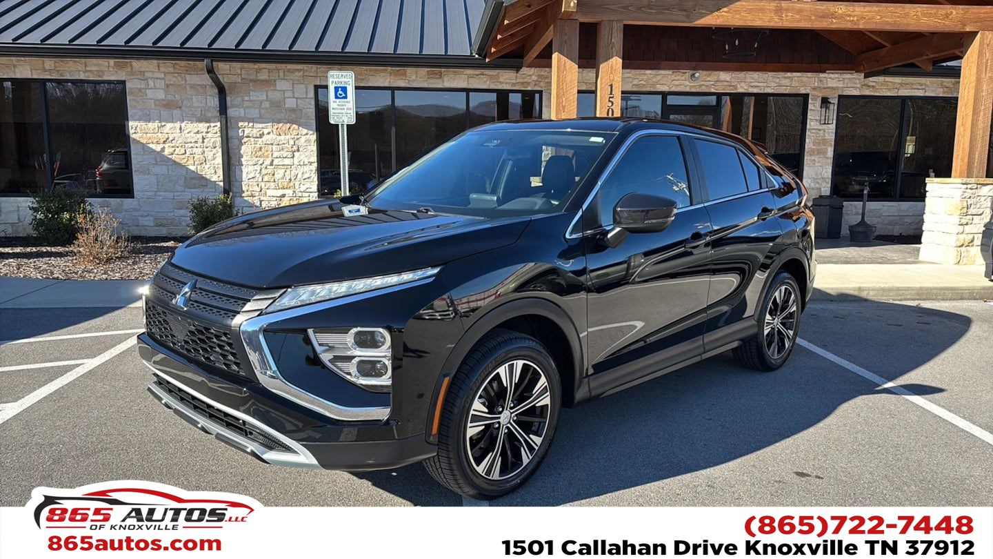 2022 Mitsubishi Eclipse Cross SE's photo