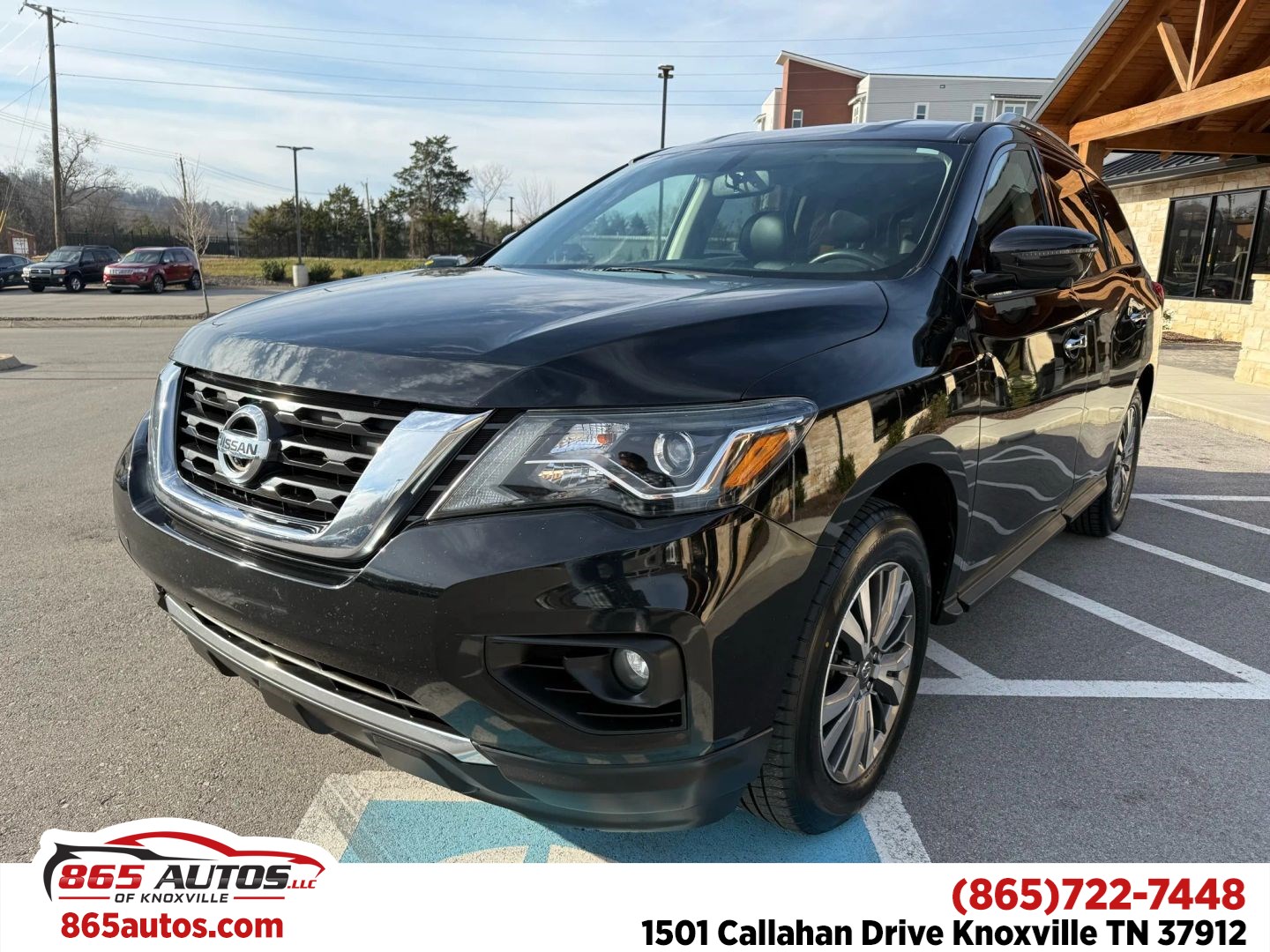 2020 Nissan Pathfinder SL's photo