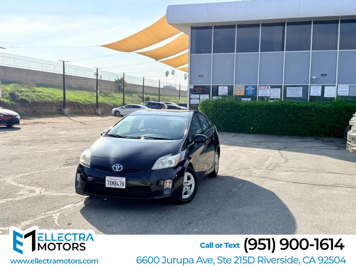 2011 Toyota Prius I