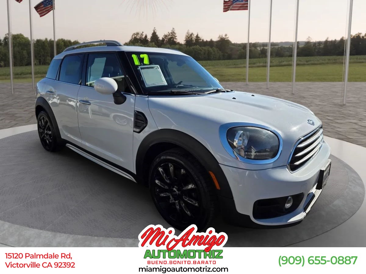 2017 MINI Countryman Base's photo