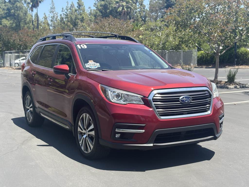 2019 Subaru Ascent Limited's photo