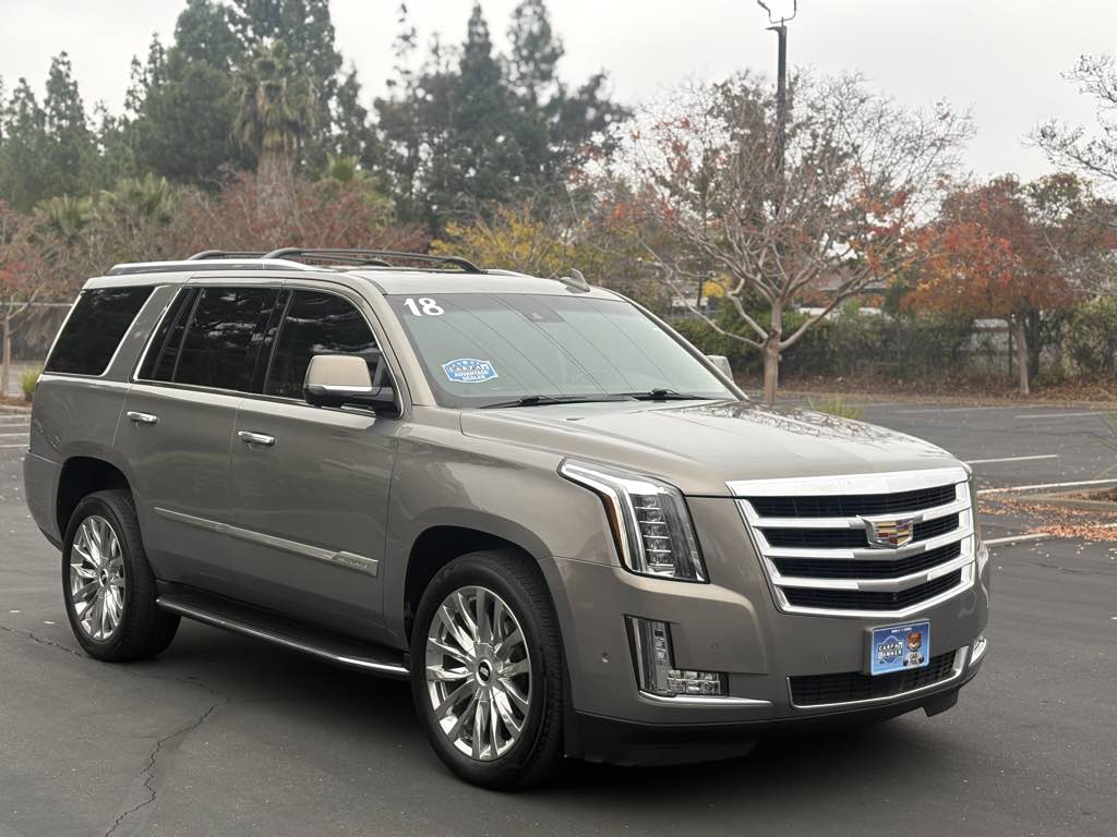 2018 Cadillac Escalade Premium Luxury's photo