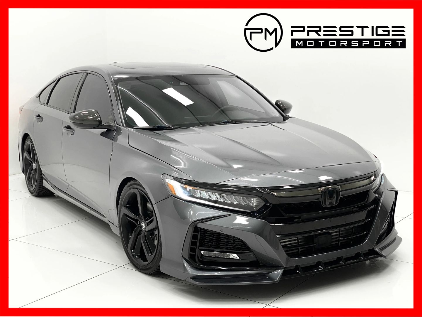2018 Honda Accord Touring's photo