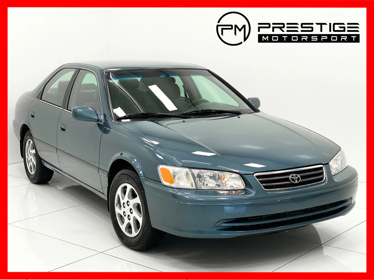 2001 Toyota Camry LE's photo