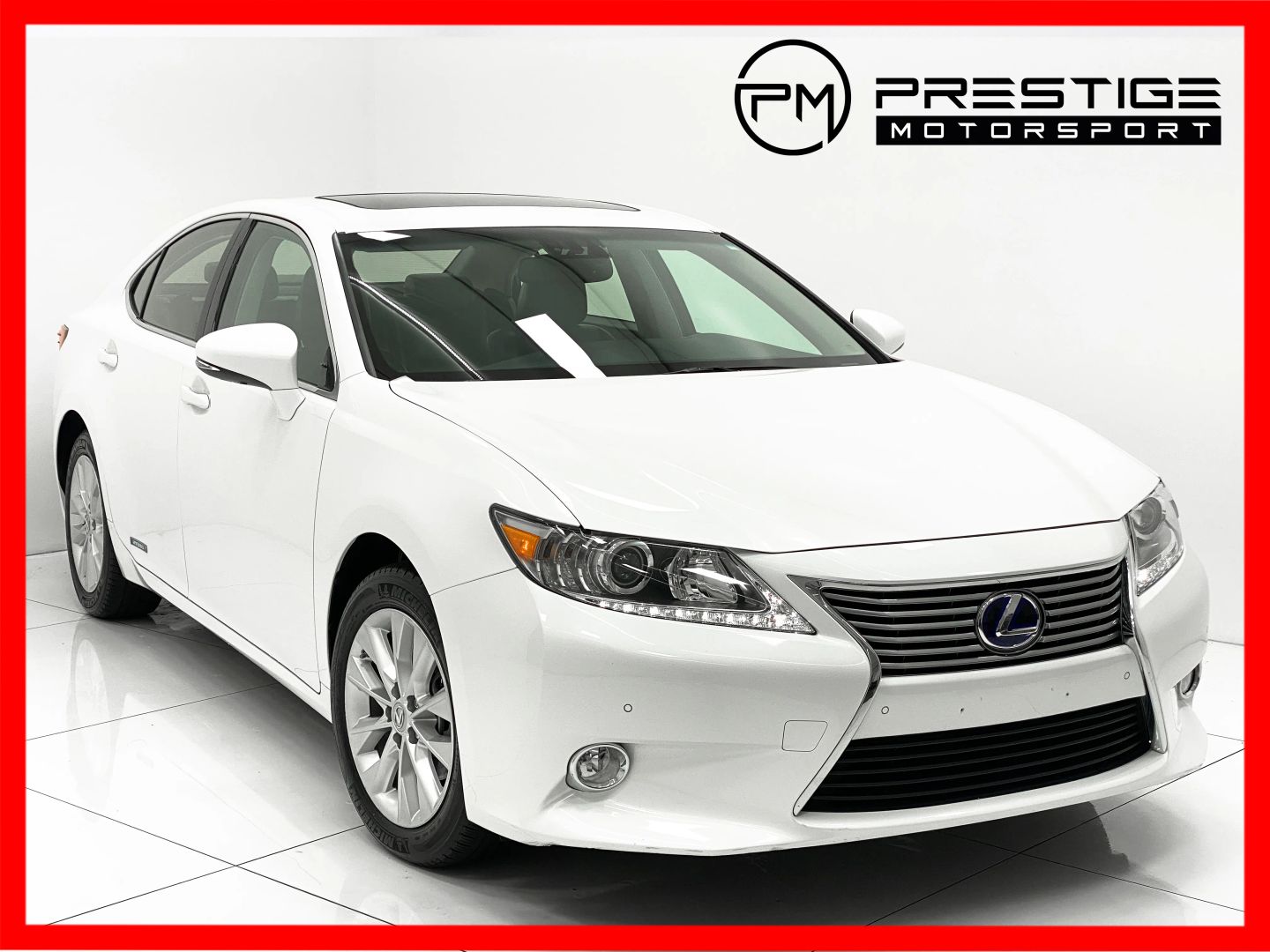 2013 Lexus ES 300h's photo