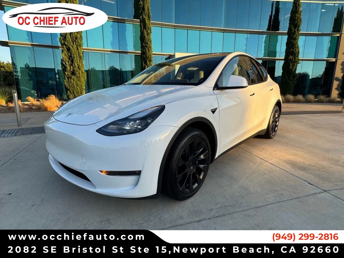 2023 Tesla Model Y Long Range's photo