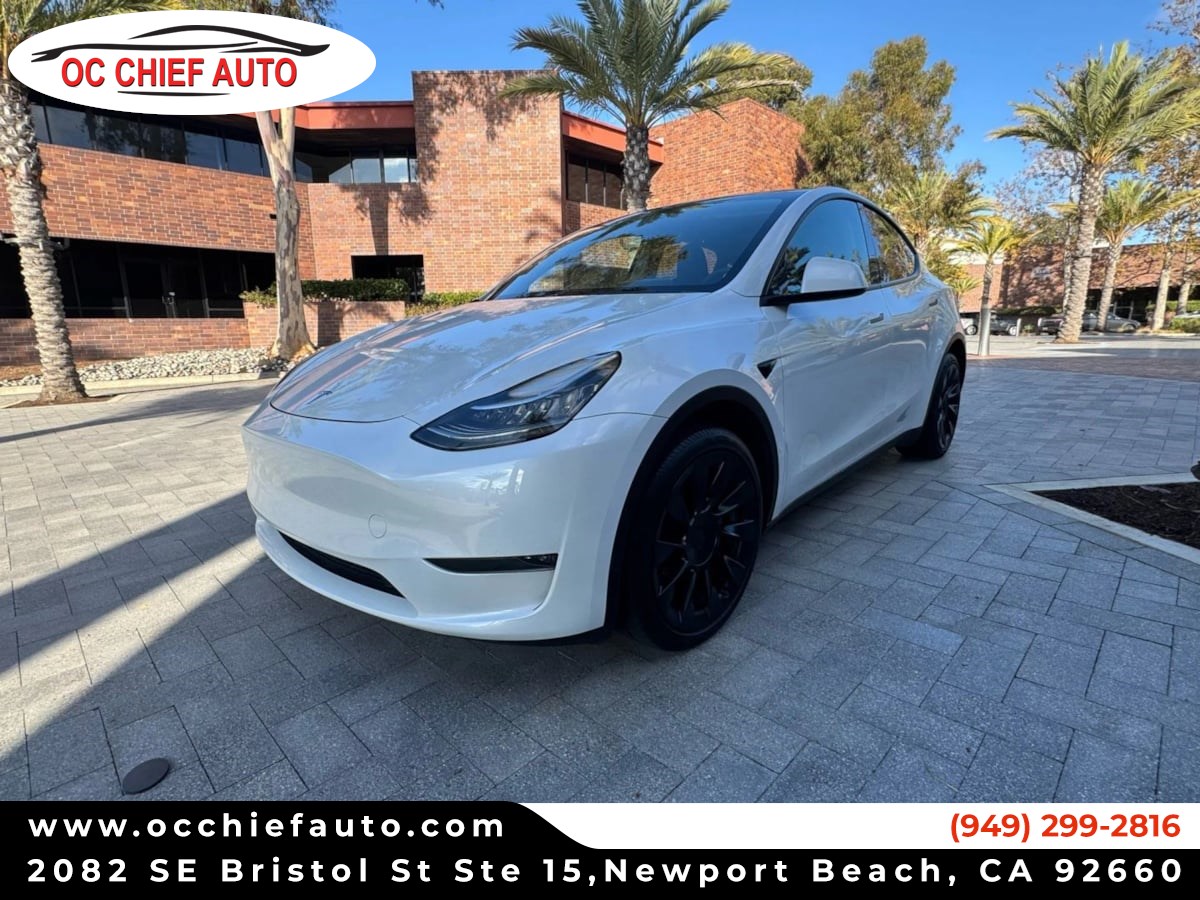 2023 Tesla Model Y Long Range's photo