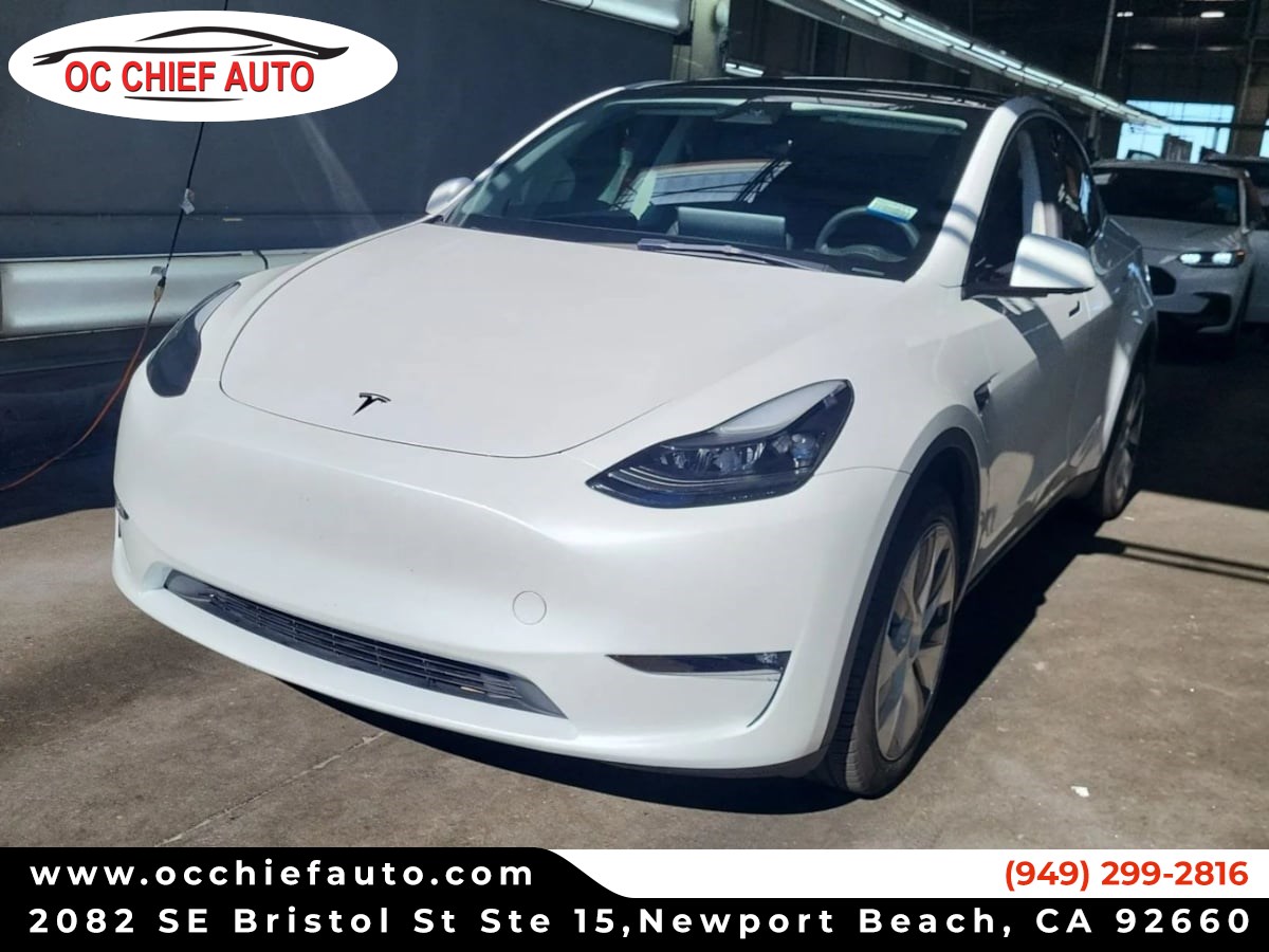 2023 Tesla Model Y Long Range's photo