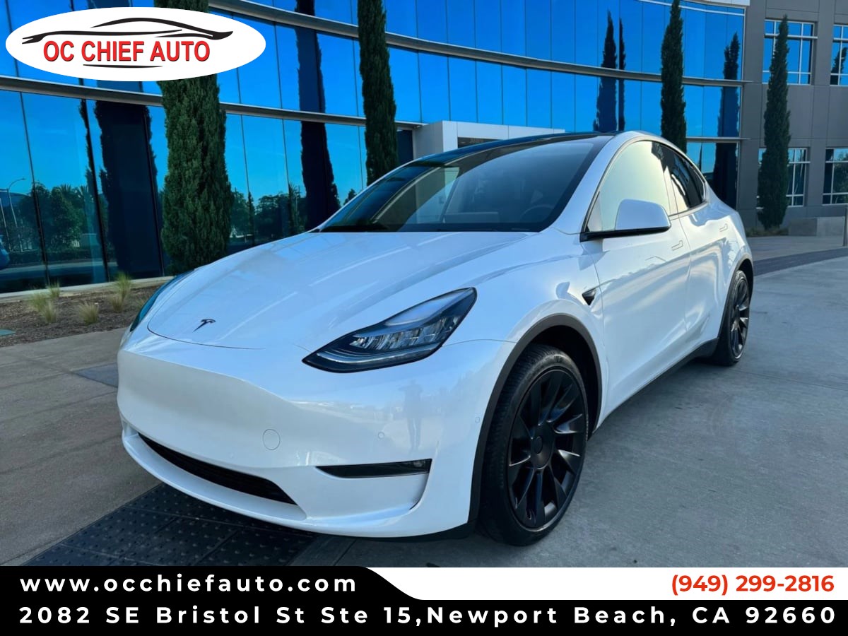 2023 Tesla Model Y Long Range's photo
