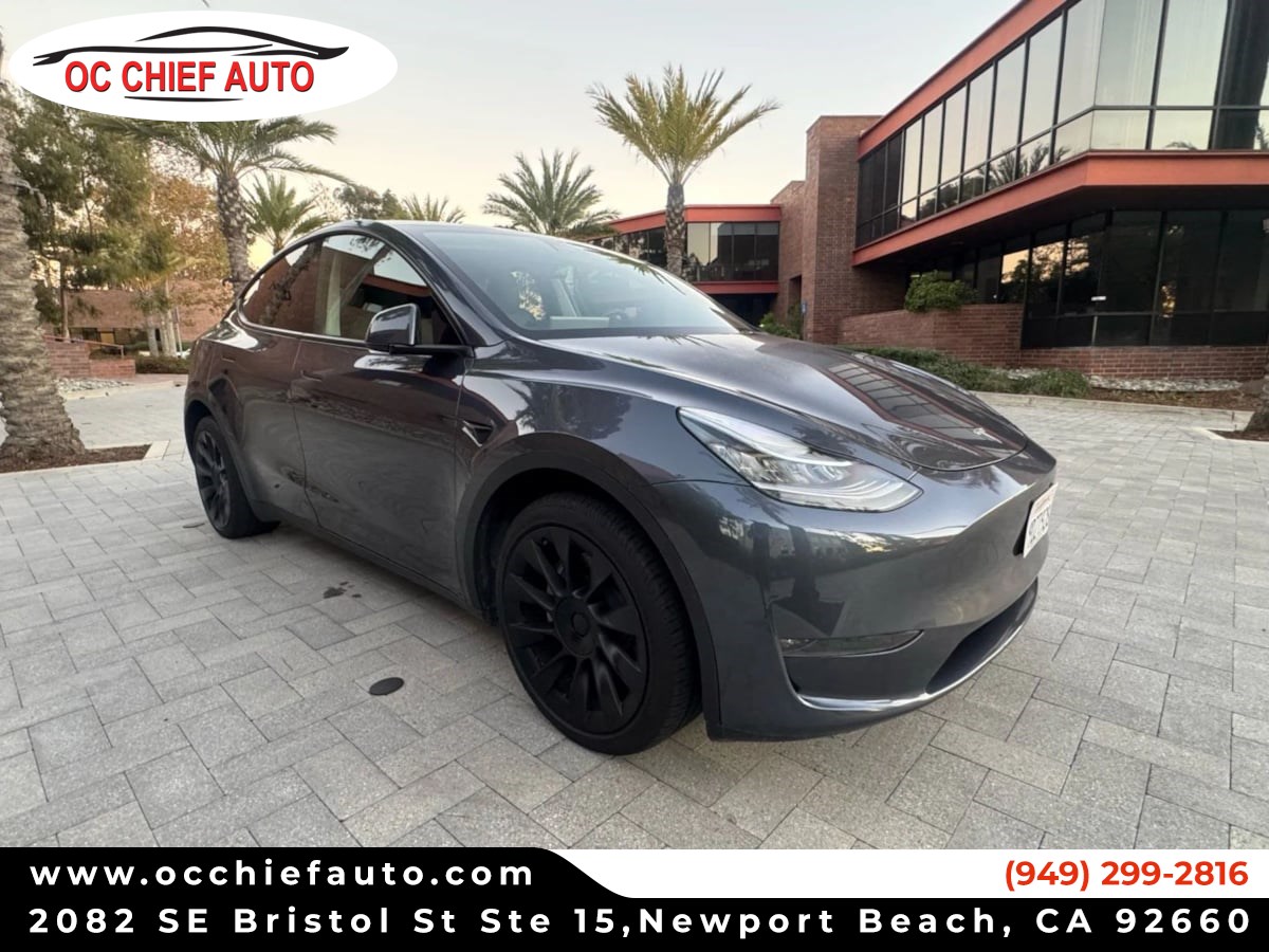 2023 Tesla Model Y Long Range's photo