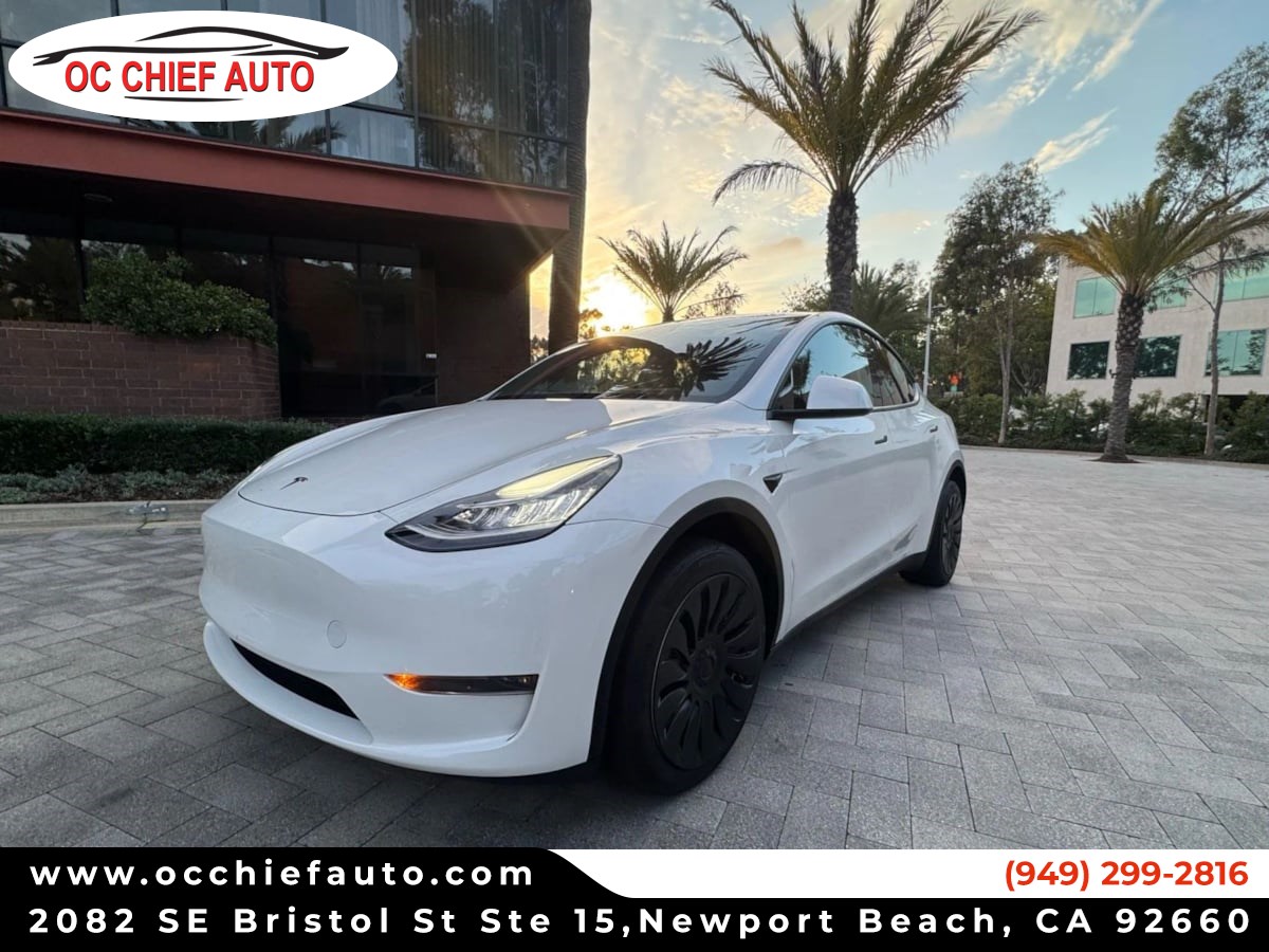 2023 Tesla Model Y Long Range's photo