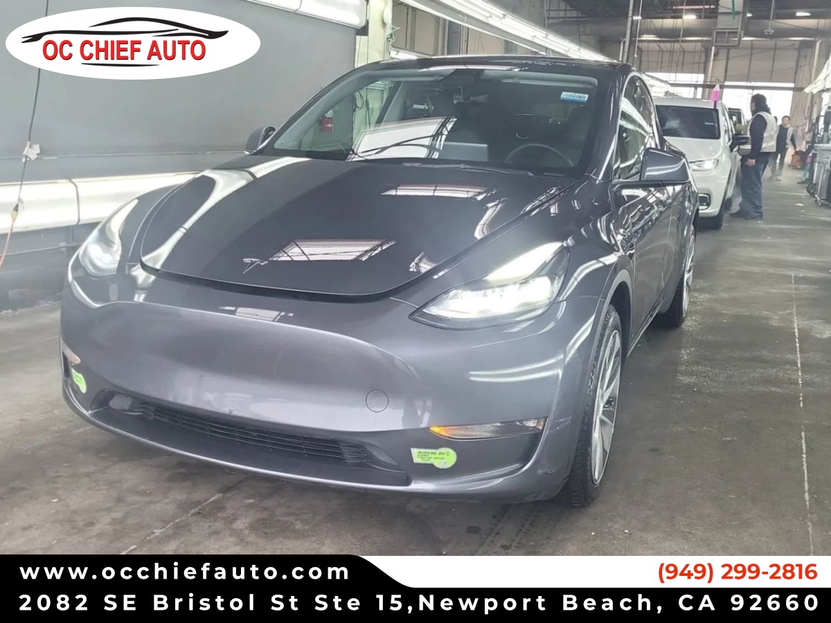 2023 Tesla Model Y Long Range's photo